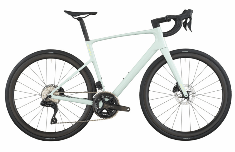 SCOTT Addict 30 (105Di2 roues carbones) new 26